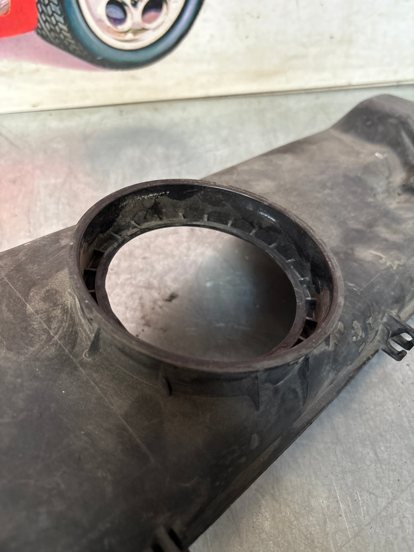 Porsche 928 lower air filter housing 92811022905