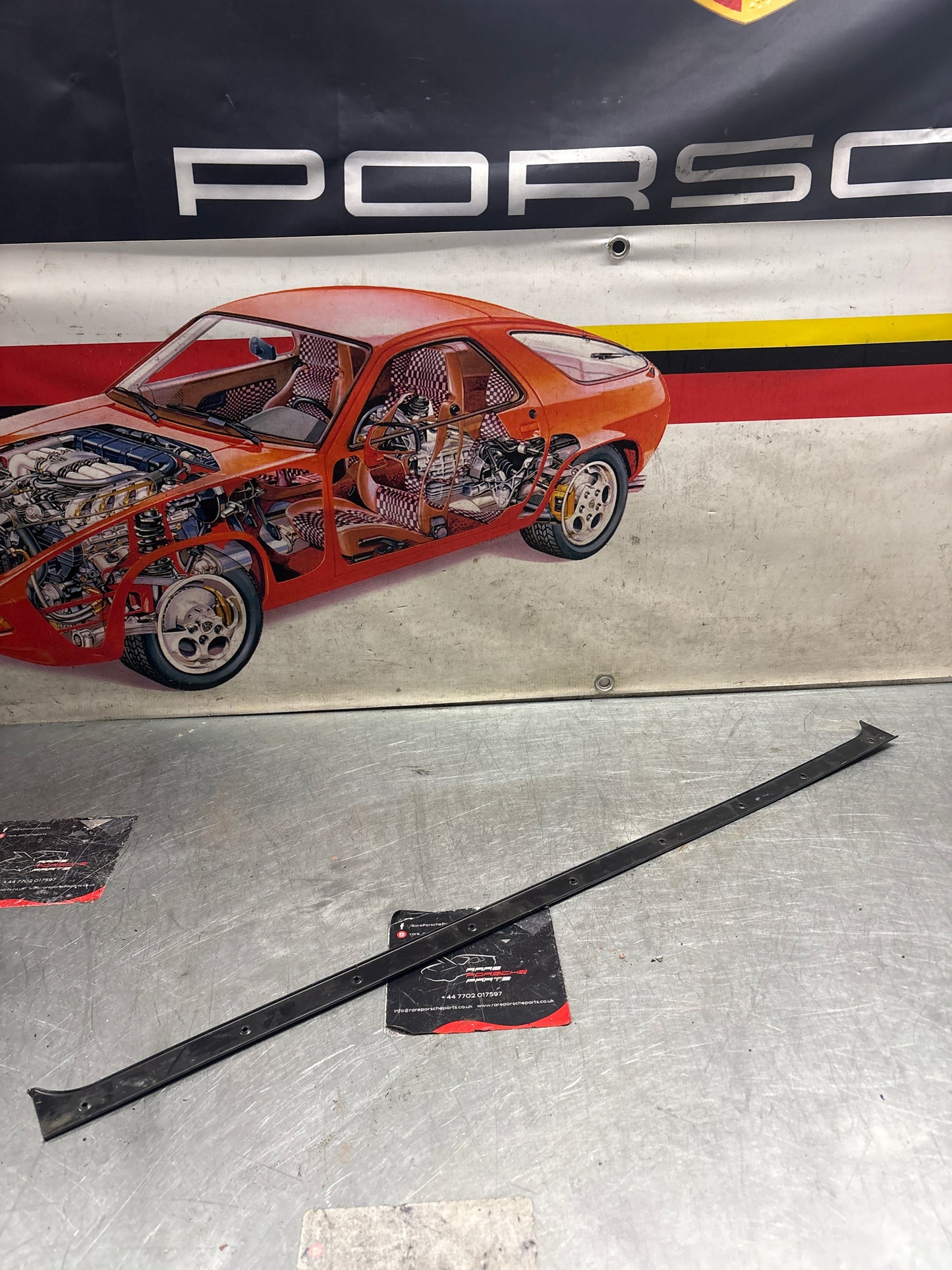 Porsche 928 Sunroof rail cover strip, used 92856410503