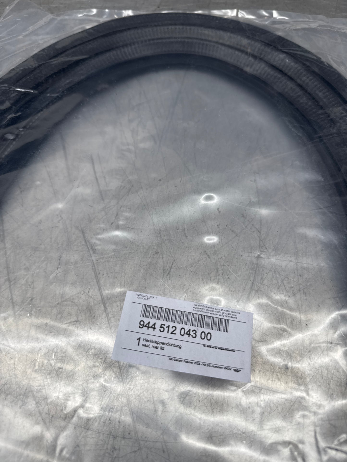 Porsche 944 boot seal rubber 94451204300 new