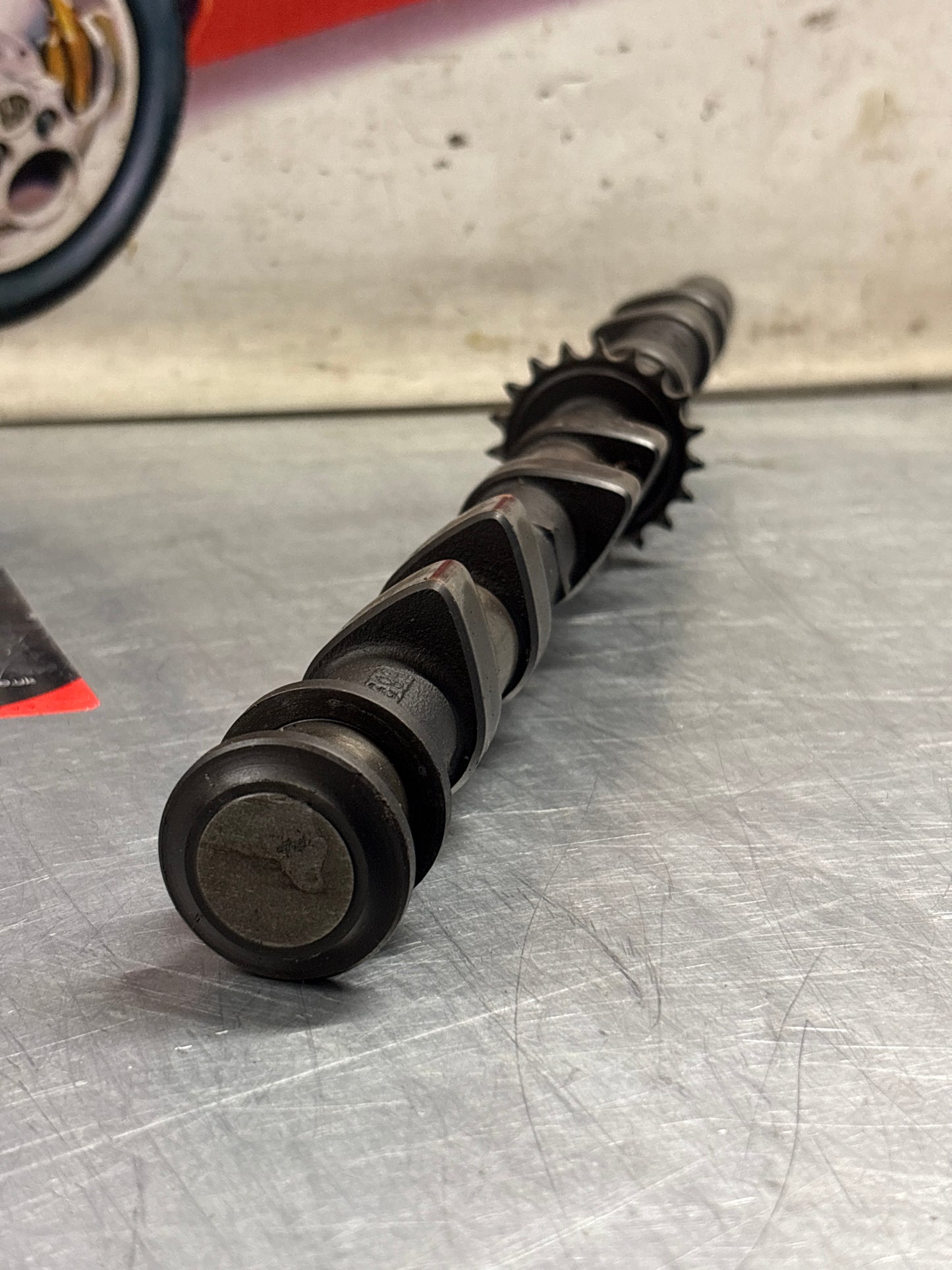 Porsche 928 S3 M28.45/46 engine Camshaft, intake side, cylinder 5-8, used 9281052923R / 92810529208