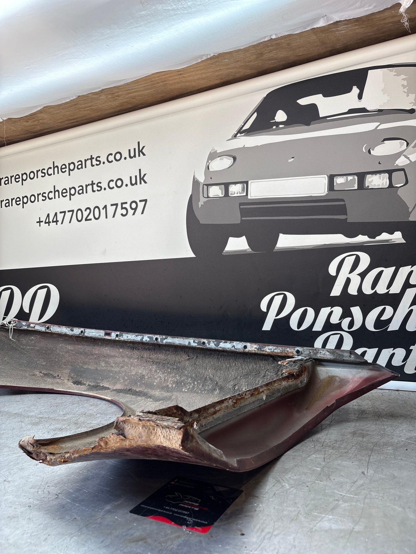 Porsche 944, early front right wing, in need of repair