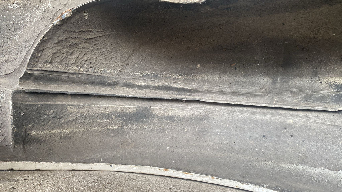 Porsche 944 Right side cut, rear fender 94450390403,