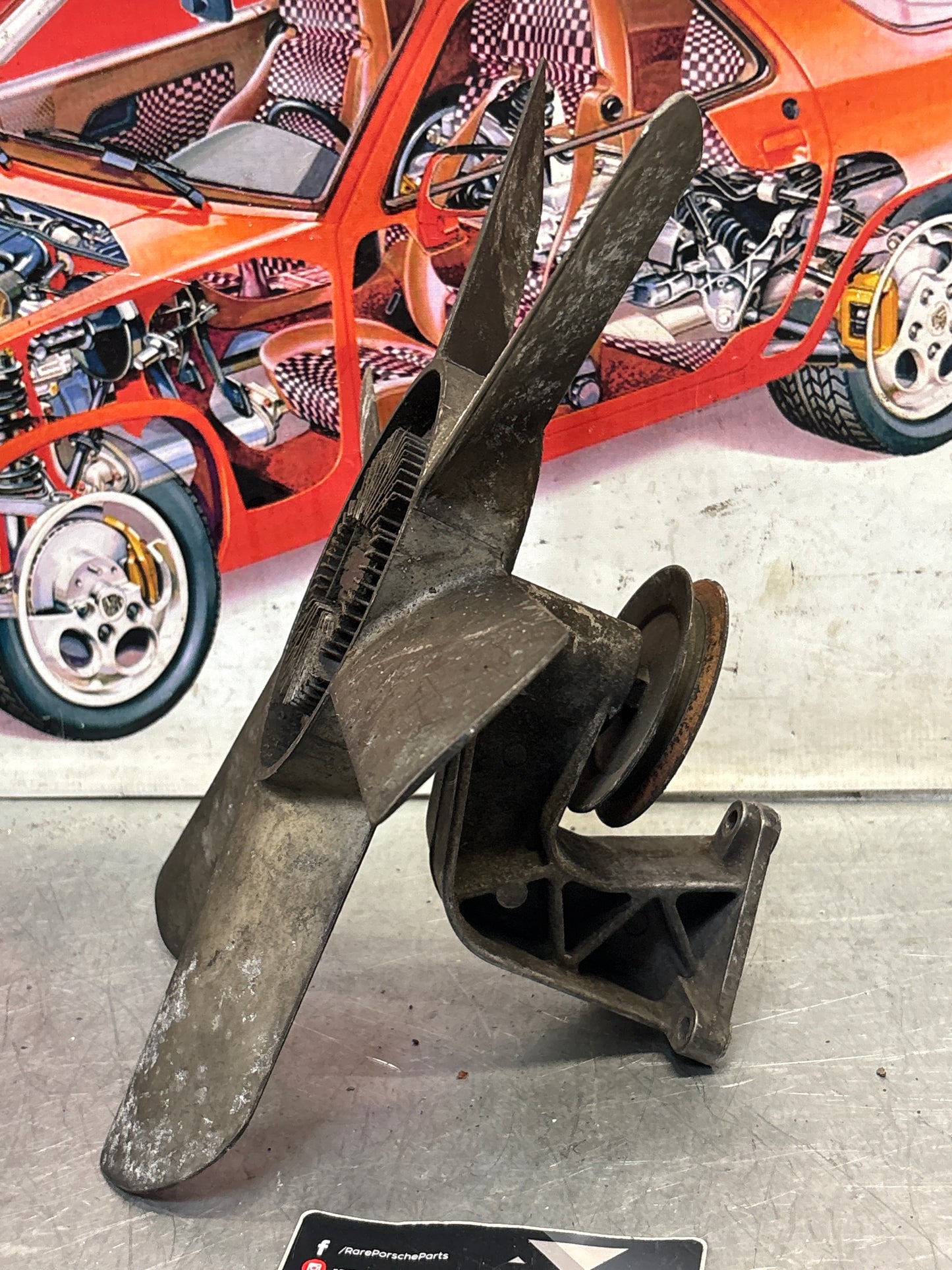 Porsche 928 Engine cooling viscous fan with bracket used 92810613701, 9281061101R