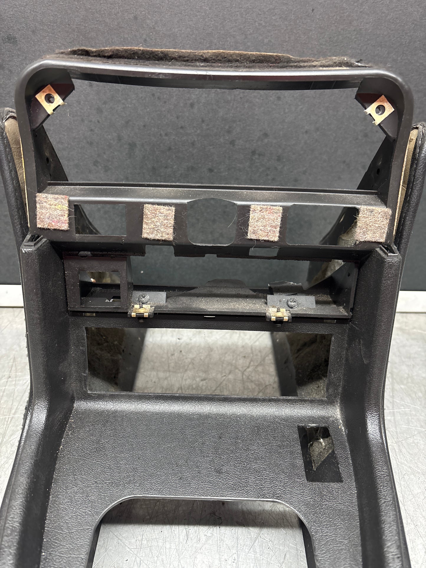 Porsche 924 944 centre console black with black carpet one switch hole 477857969 / 477857951 used