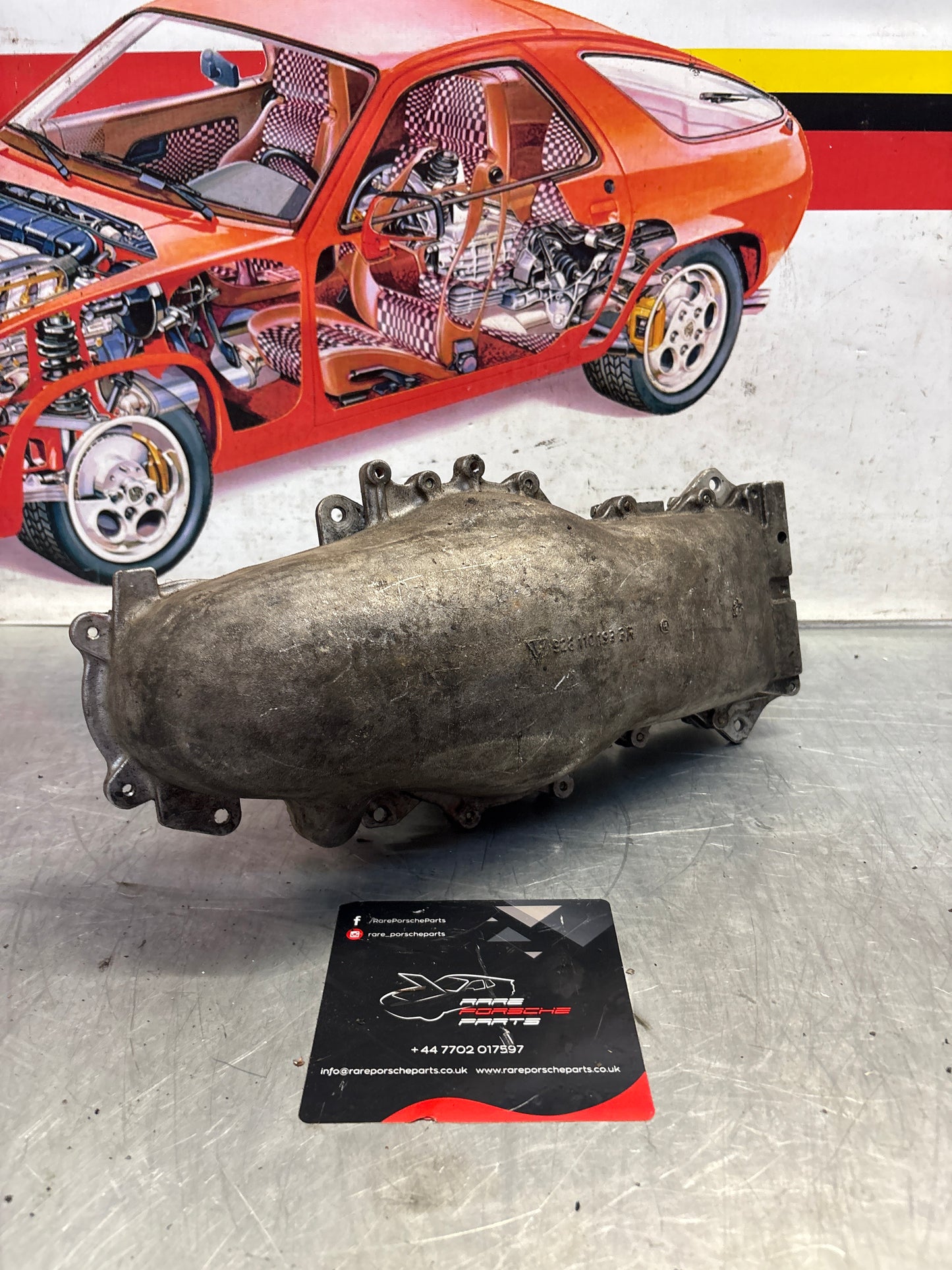 Porsche 928 throttle body, used 9281101933R / 0438120107