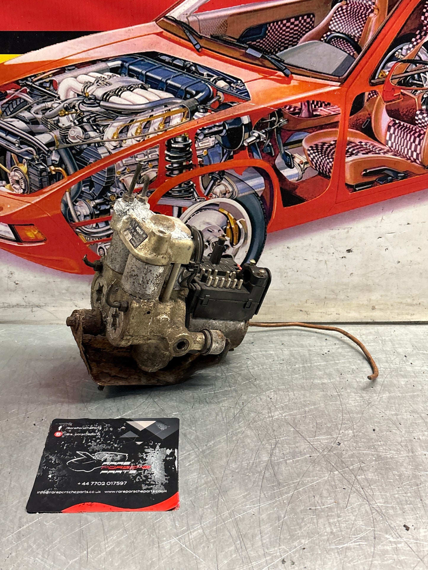 Porsche 944 Turbo Bosch ABS pump, used 0265200038 / 95135511301