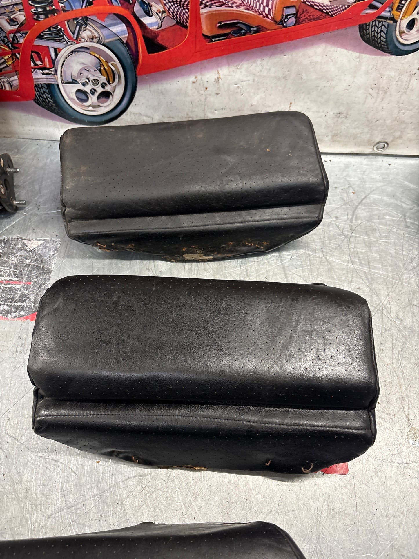 Porsche 928 black leather rear seat set, used
