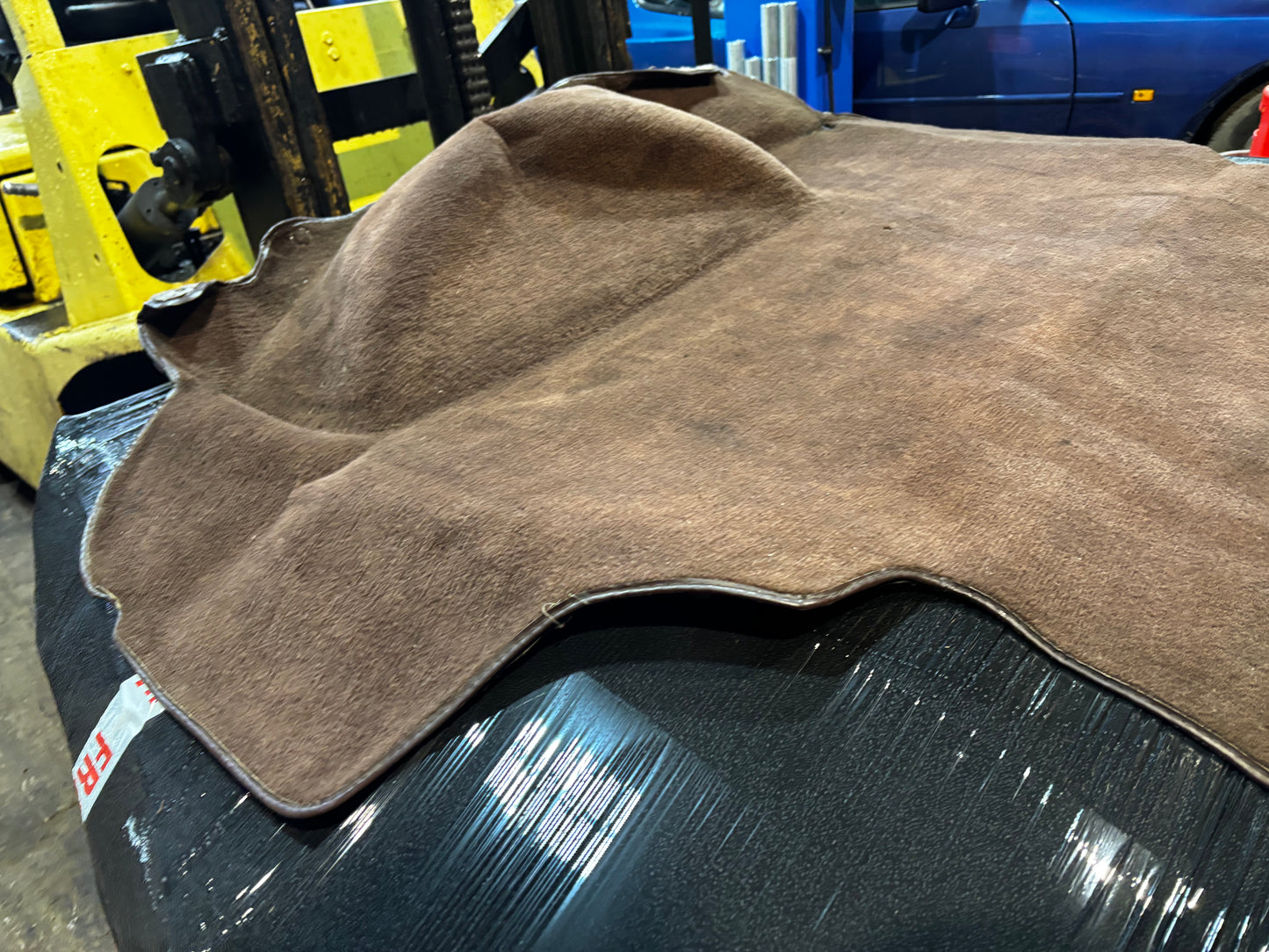 Porsche 924 944 boot carpet, brown, 94555506303 used, full size wheel type