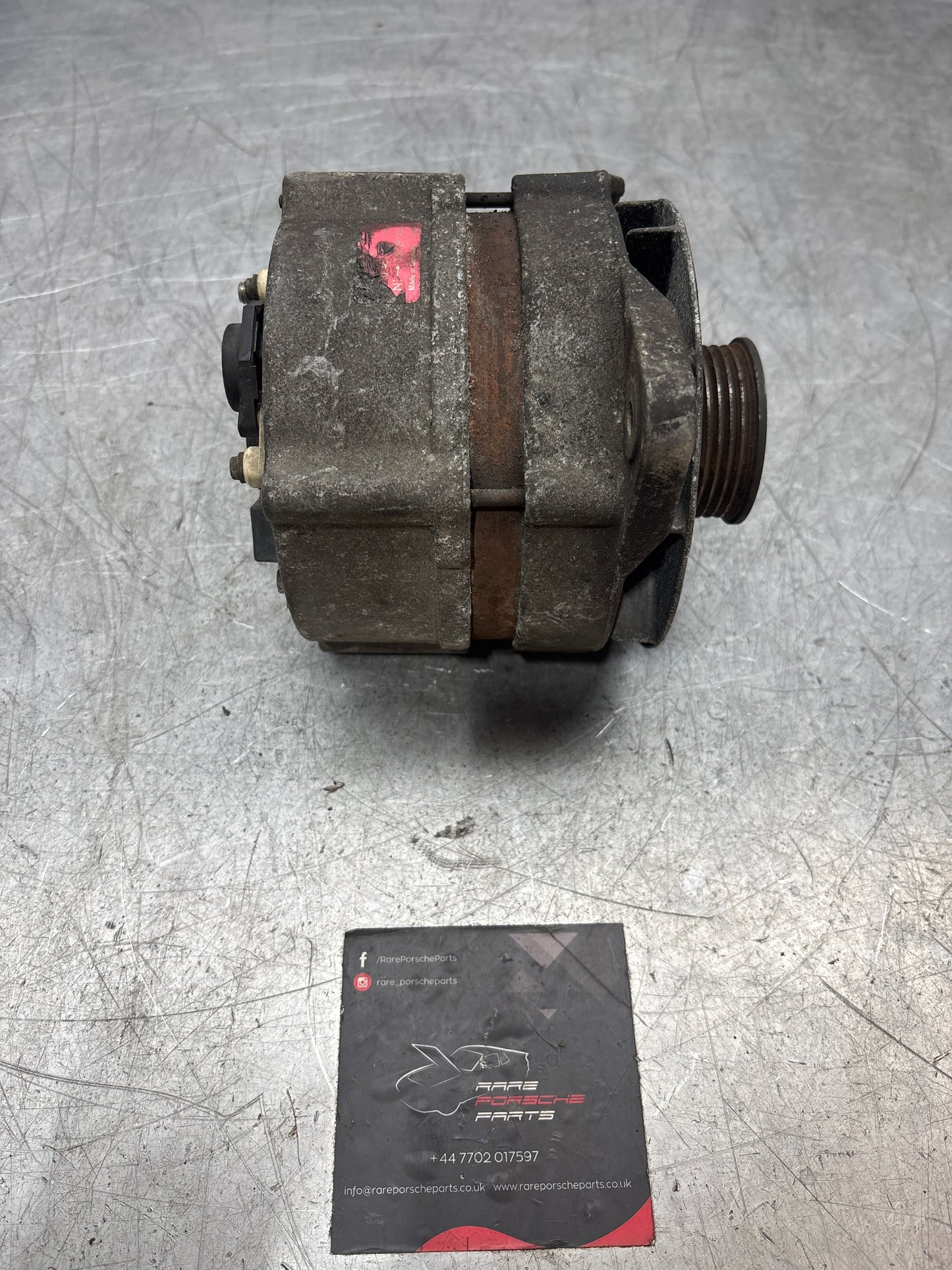 Porsche 924S / 944 2.5 models alternator. 0120469559 used