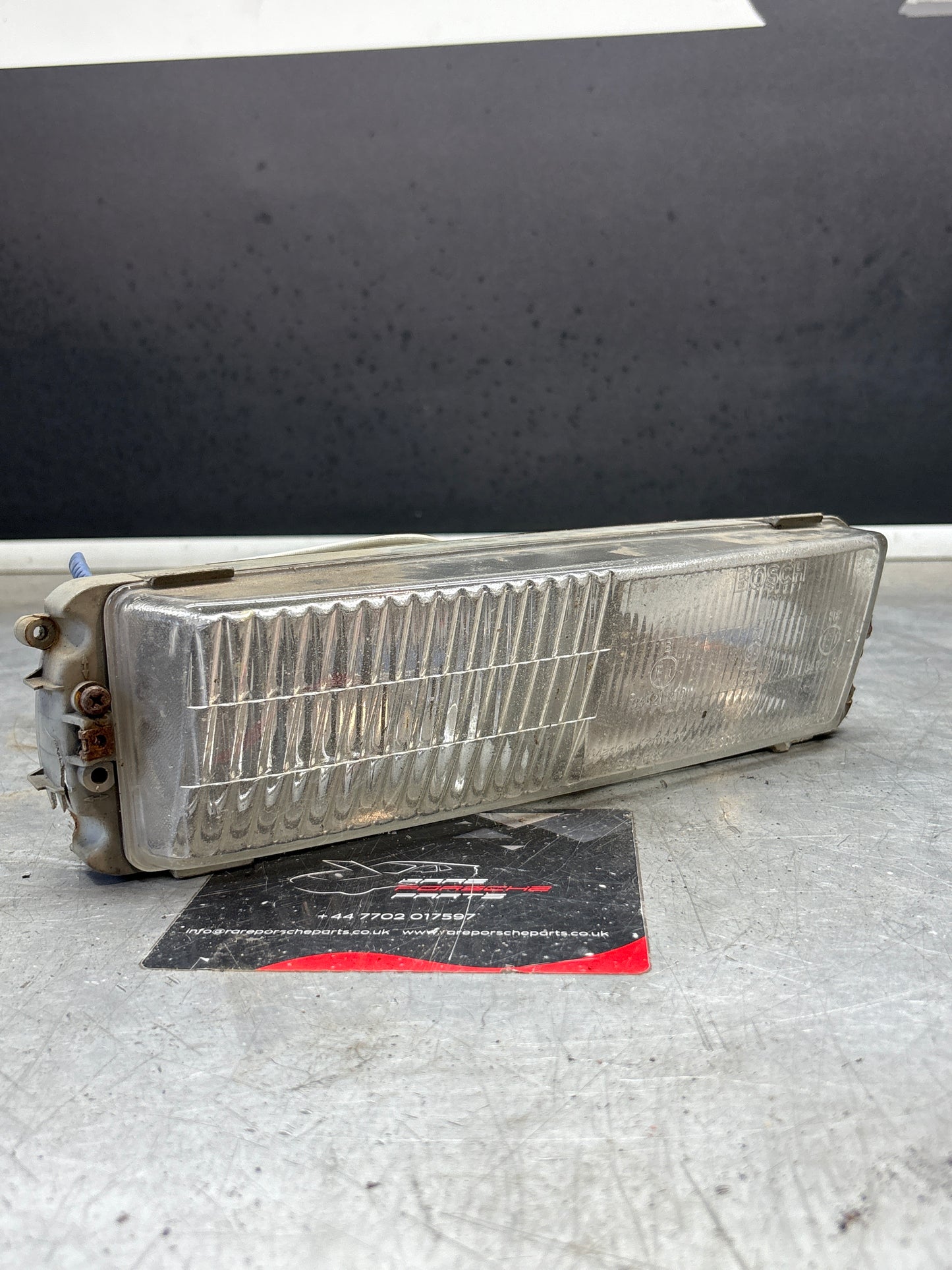 Porsche 944 S2 Turbo right foglight 95163121200 / 0305200701 used