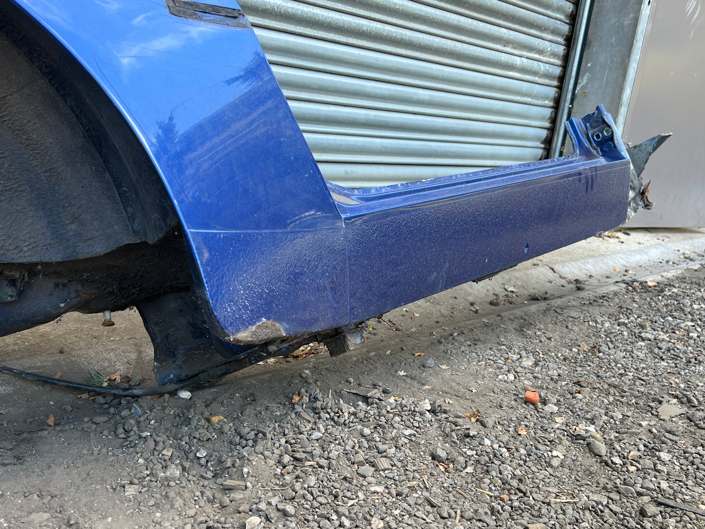 Porsche 944 S2 / Turbo 1991 Right side cut, rear fender with sill 94450390403 94450361200