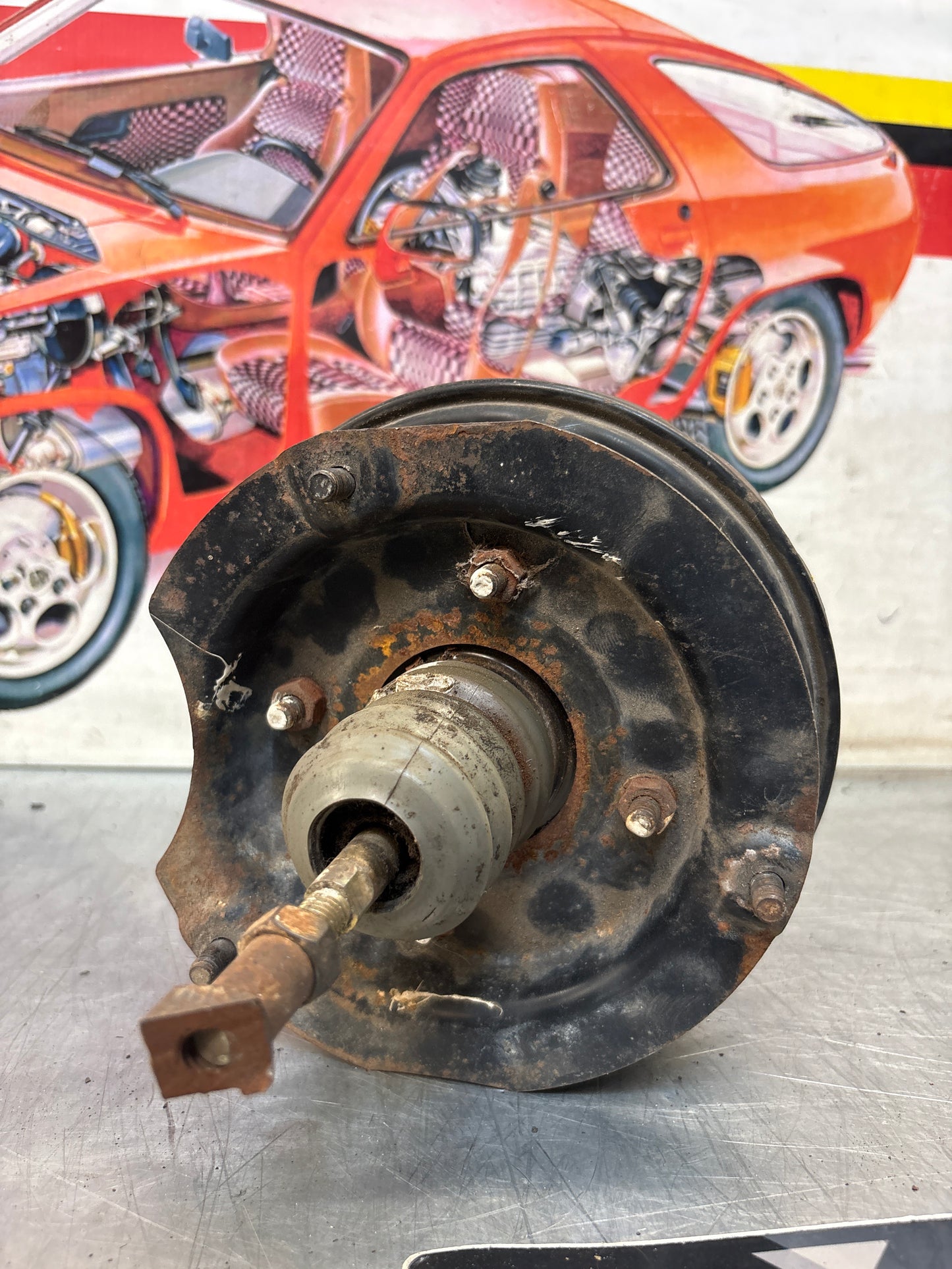 Porsche 924 1976-79 Brake booster, used 477612107F