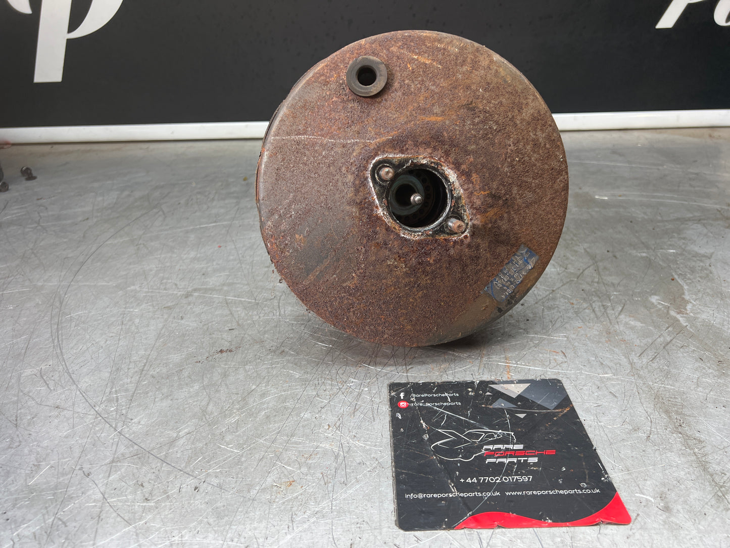 Porsche 944 brake booster, used 95135502703