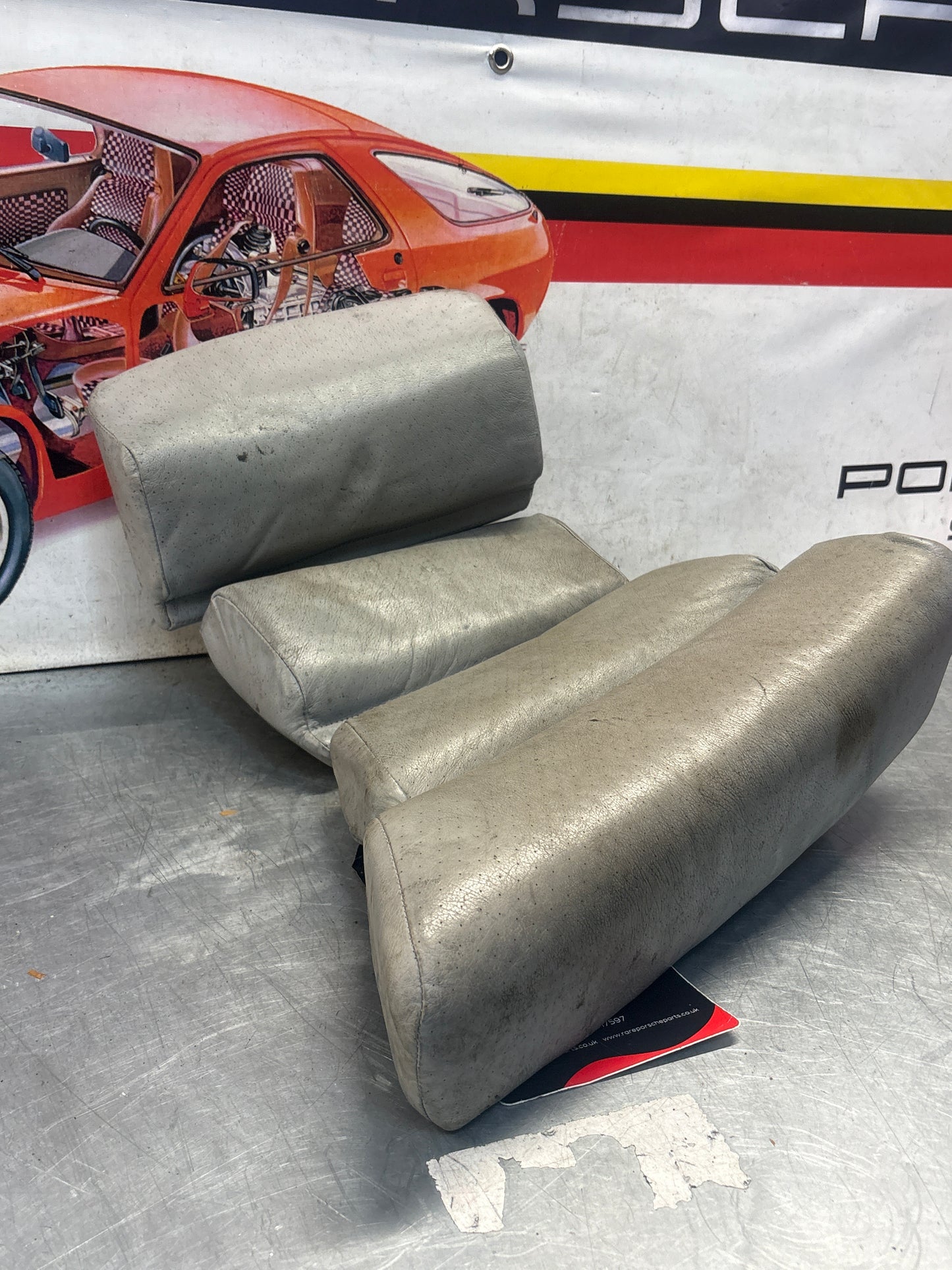 Porsche 928 rear right seat and center + upper cushion, used, grey 92852206051 / 92852208851 / 92852204650