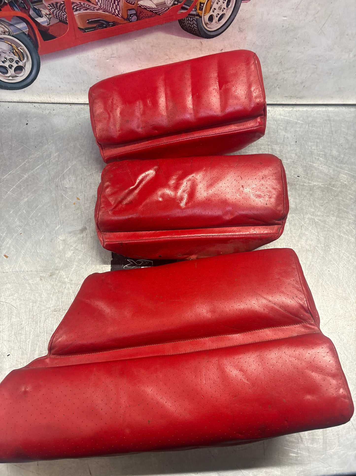 Porsche 928 rear right seat and center + upper cushion, used, can-can red 92852206051 / 92852208851 / 92852204650