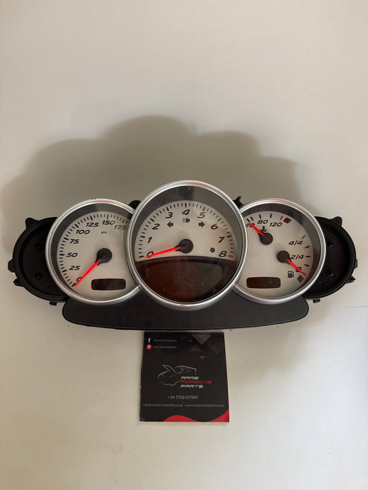 Porsche Boxter 986 Instrument Cluster, unknown mileage 98664121700 used