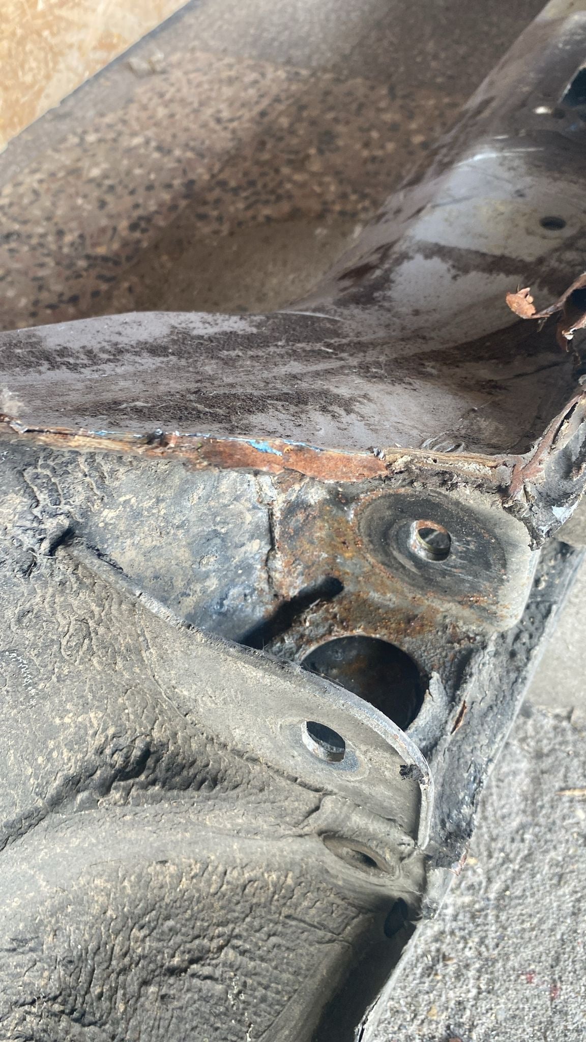 Porsche 944 left sill section with A pillar 94450361102