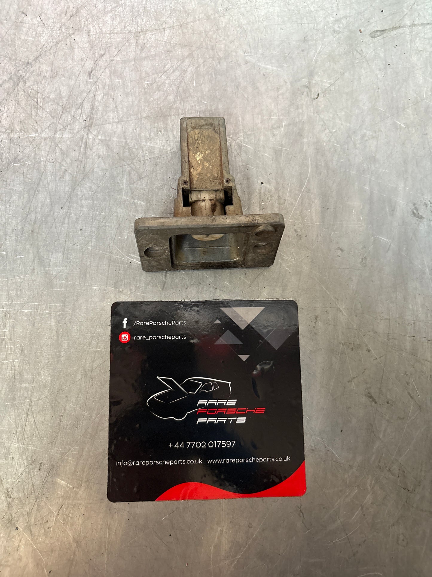 Porsche 928 rear boot lock receiver, 92851205502
