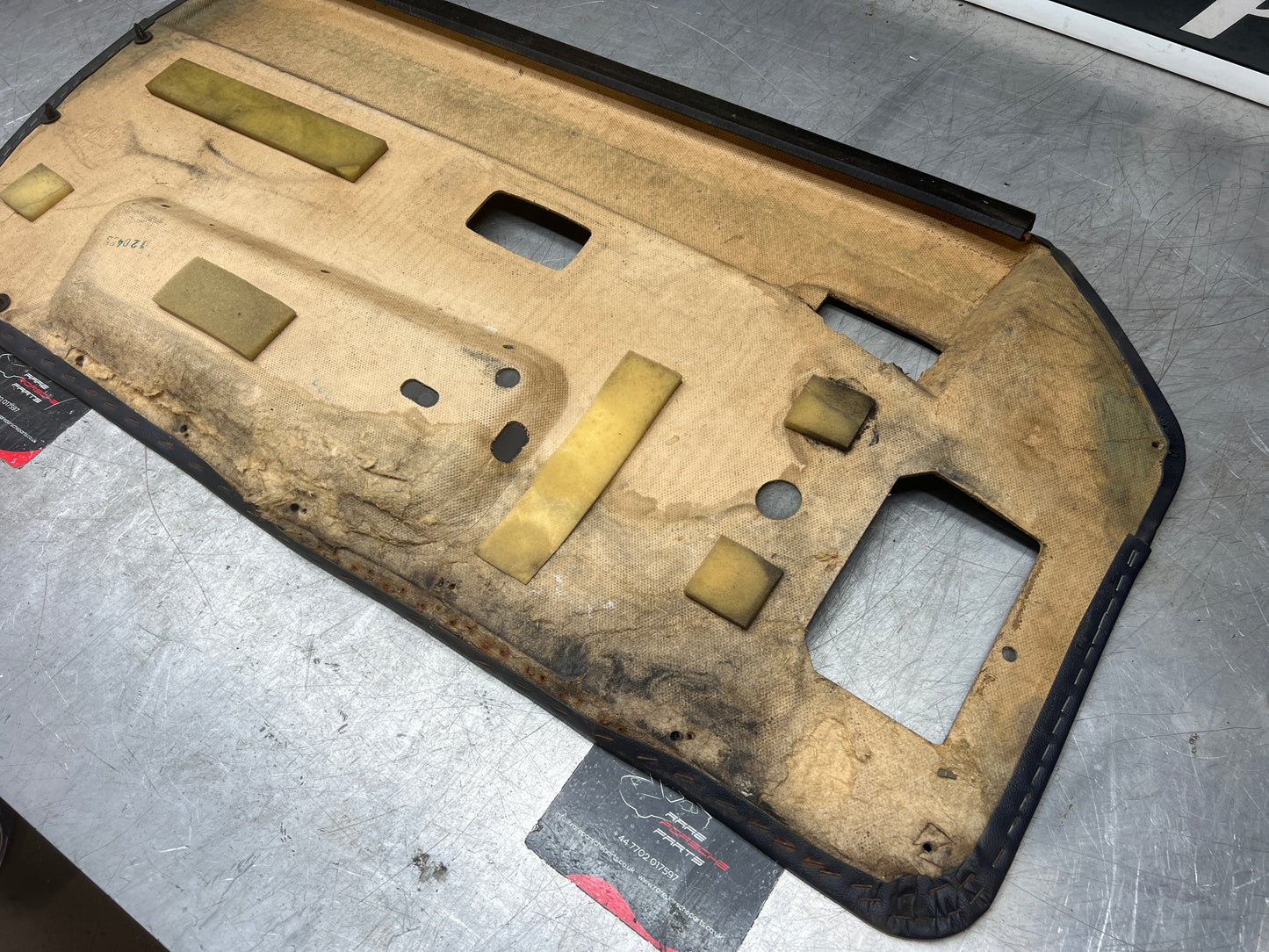 Porsche 944 right door card for late cars from 85.5 944555018