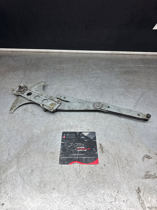 Porsche 968 club sport manual window regulator. Good condition. Right side. 477837442A