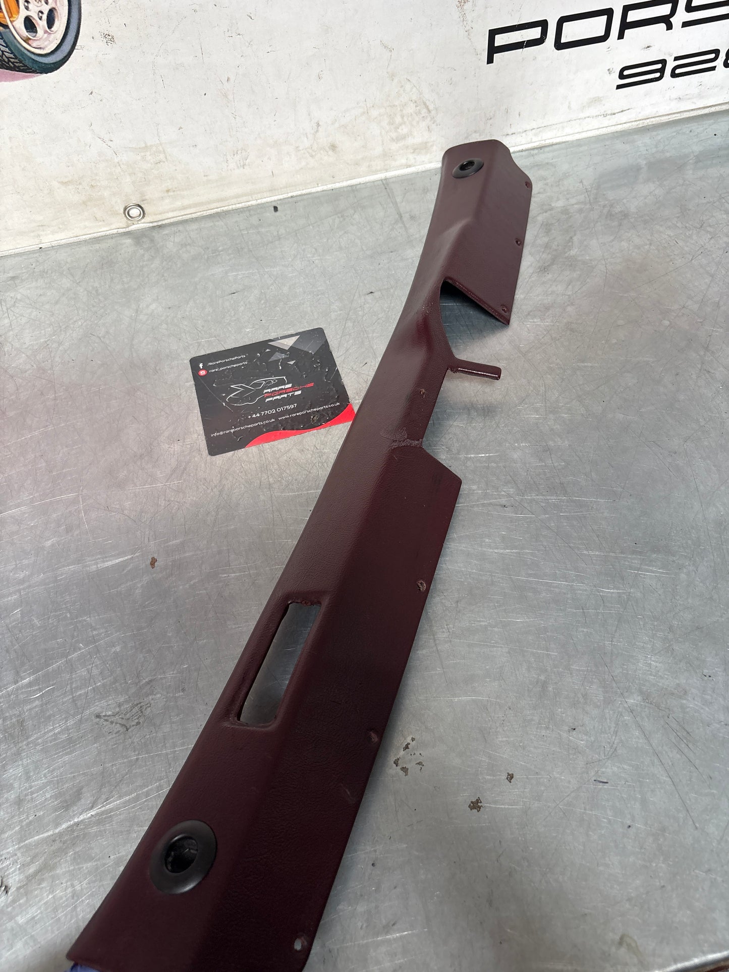 Porsche 928 tailgate interior trim, used, burgundy 92855504705