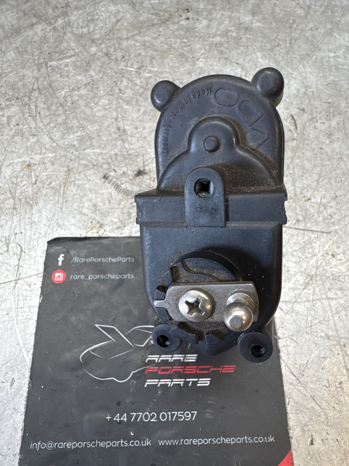 Porsche 928 Door Lock Motor actuator 92862440102 used