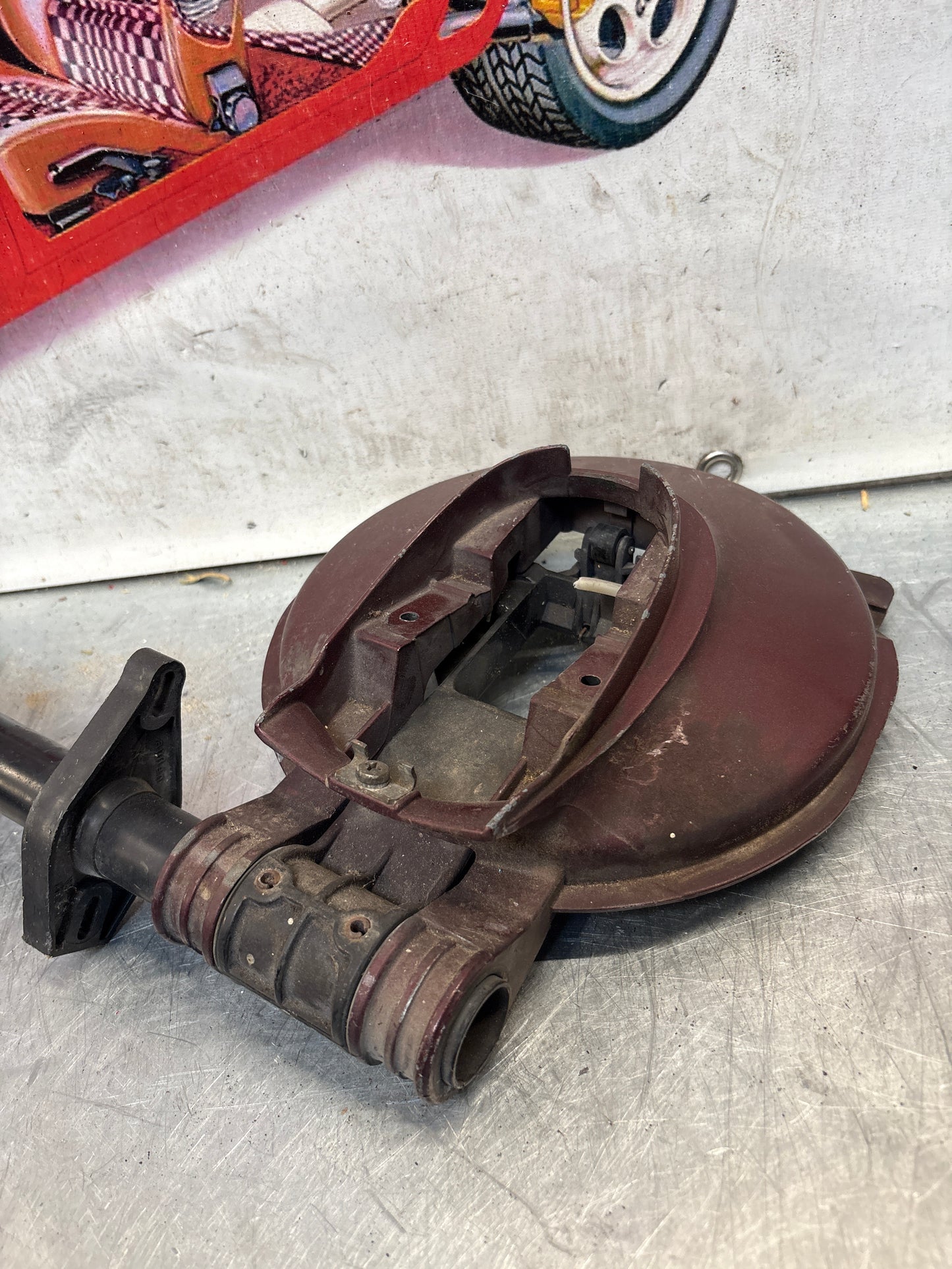 Porsche 928 right headlight swivel frame 92875024902 92875024302 used