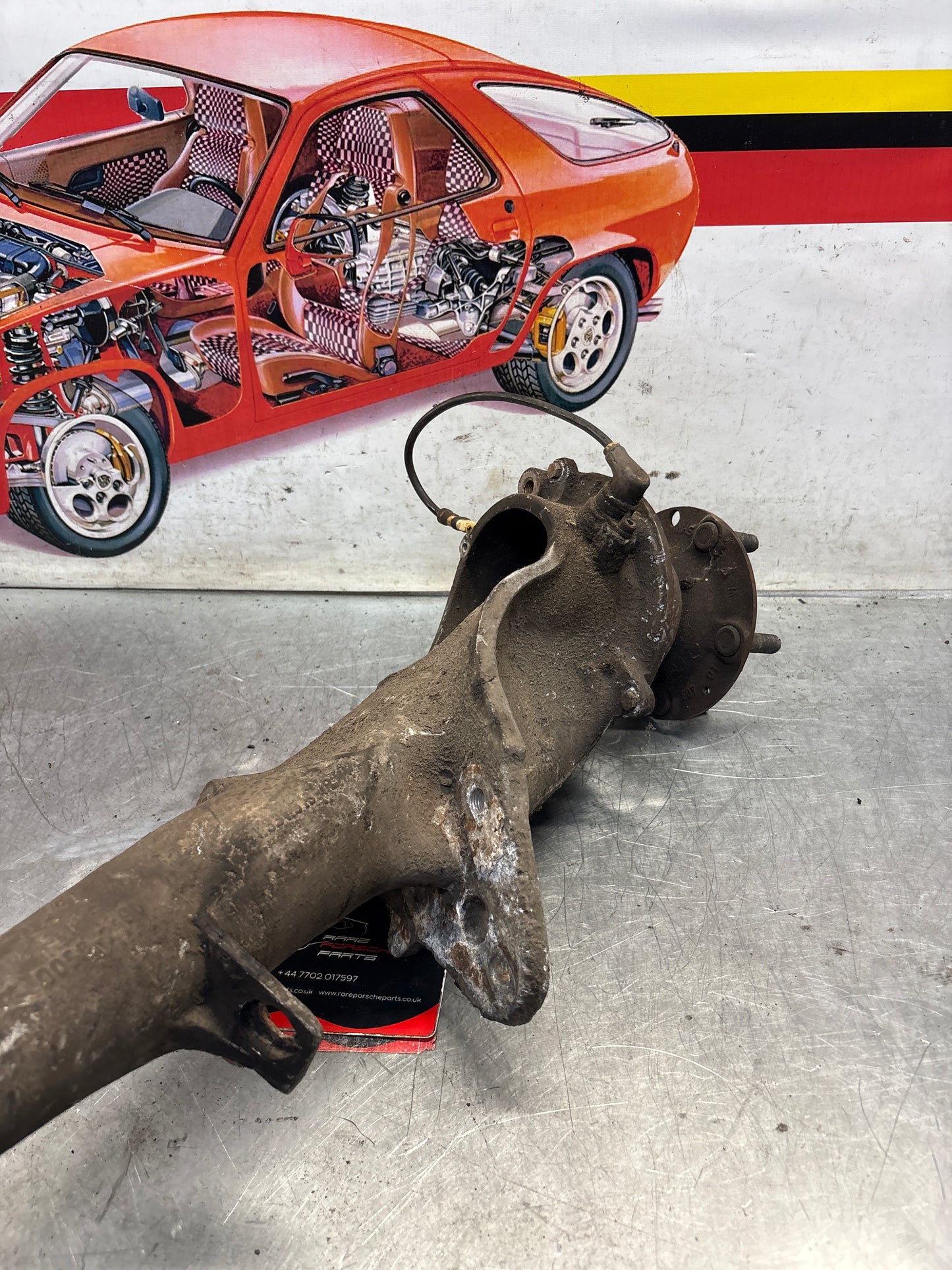 Porsche 944 alloy rear left trailing arm, used 95133151305 / 9513315134R used, with hubs