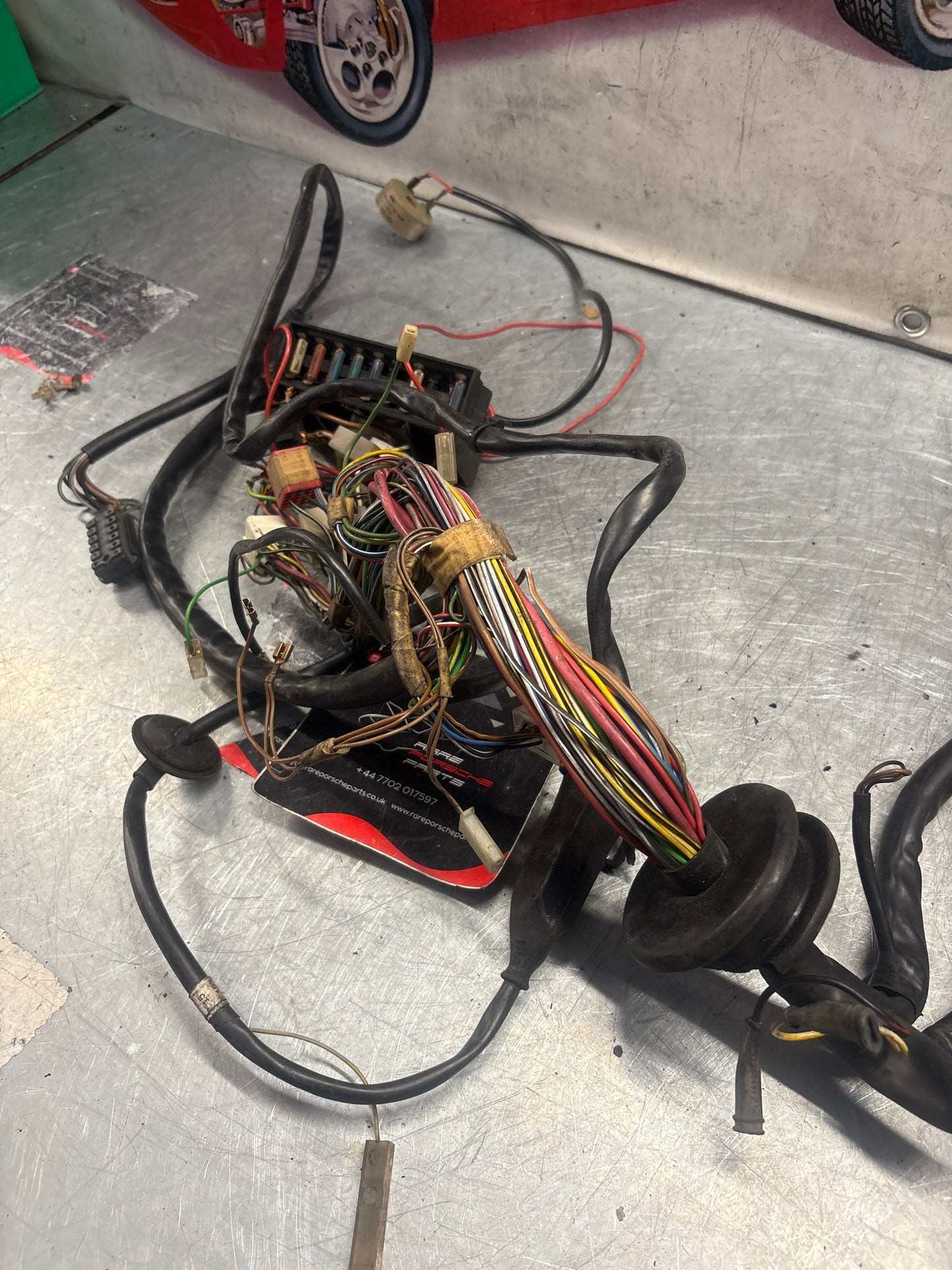 Porsche 924 Turbo / S2 / Carrera GT LHD Engine bay wiring loom with aircon, used 477971071NB