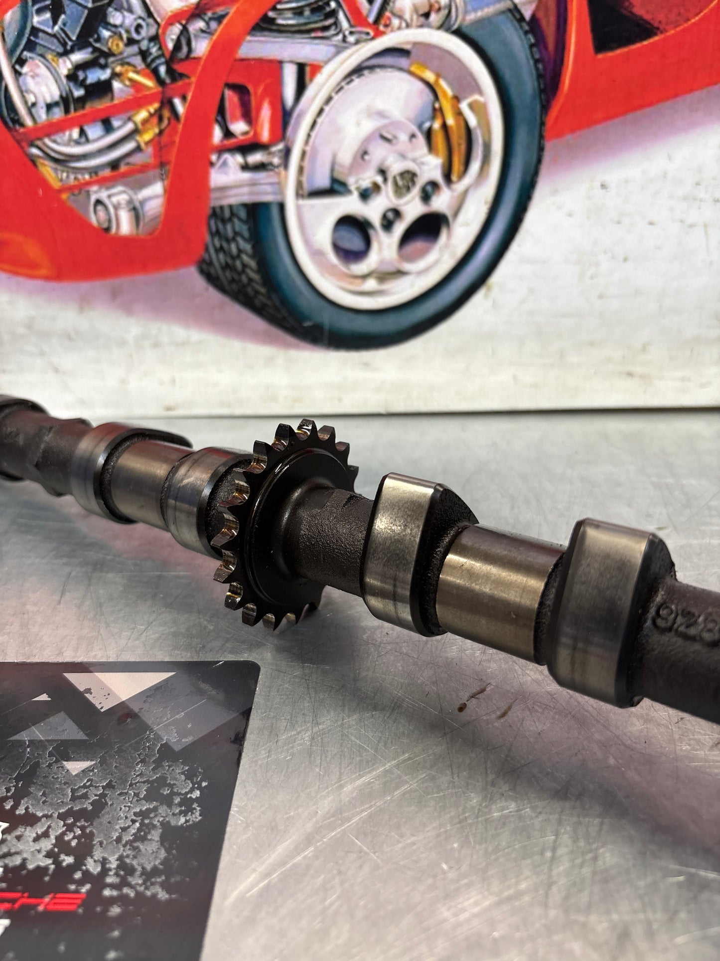 Porsche 928 S3 M28.45/46 engine Camshaft, intake side, cylinder 1-4, used 9281052916R / 92810529108