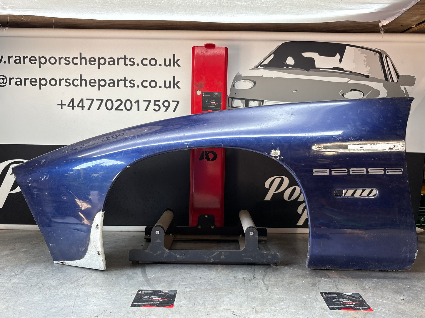 Porsche 928 -87 front left wing, 92850301103 used
