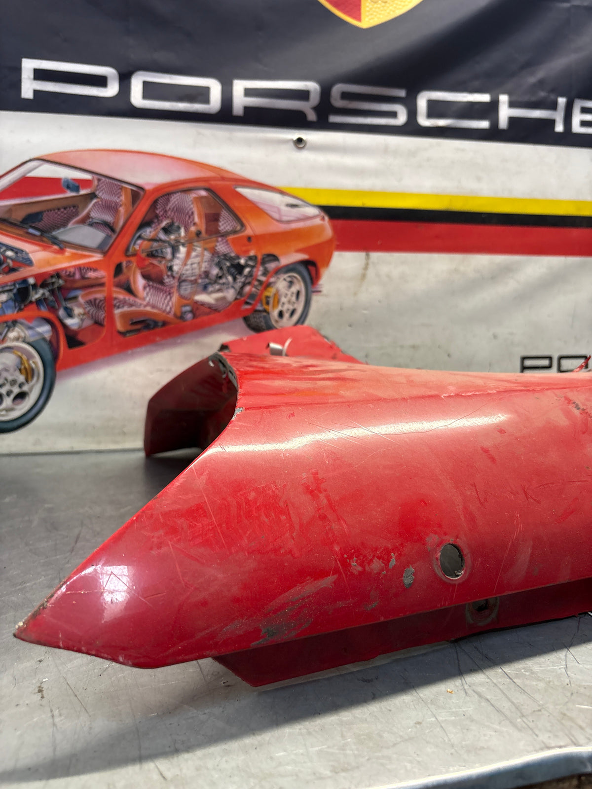 Porsche 924 Carrera GT left wing, for spares or repair 93750310502