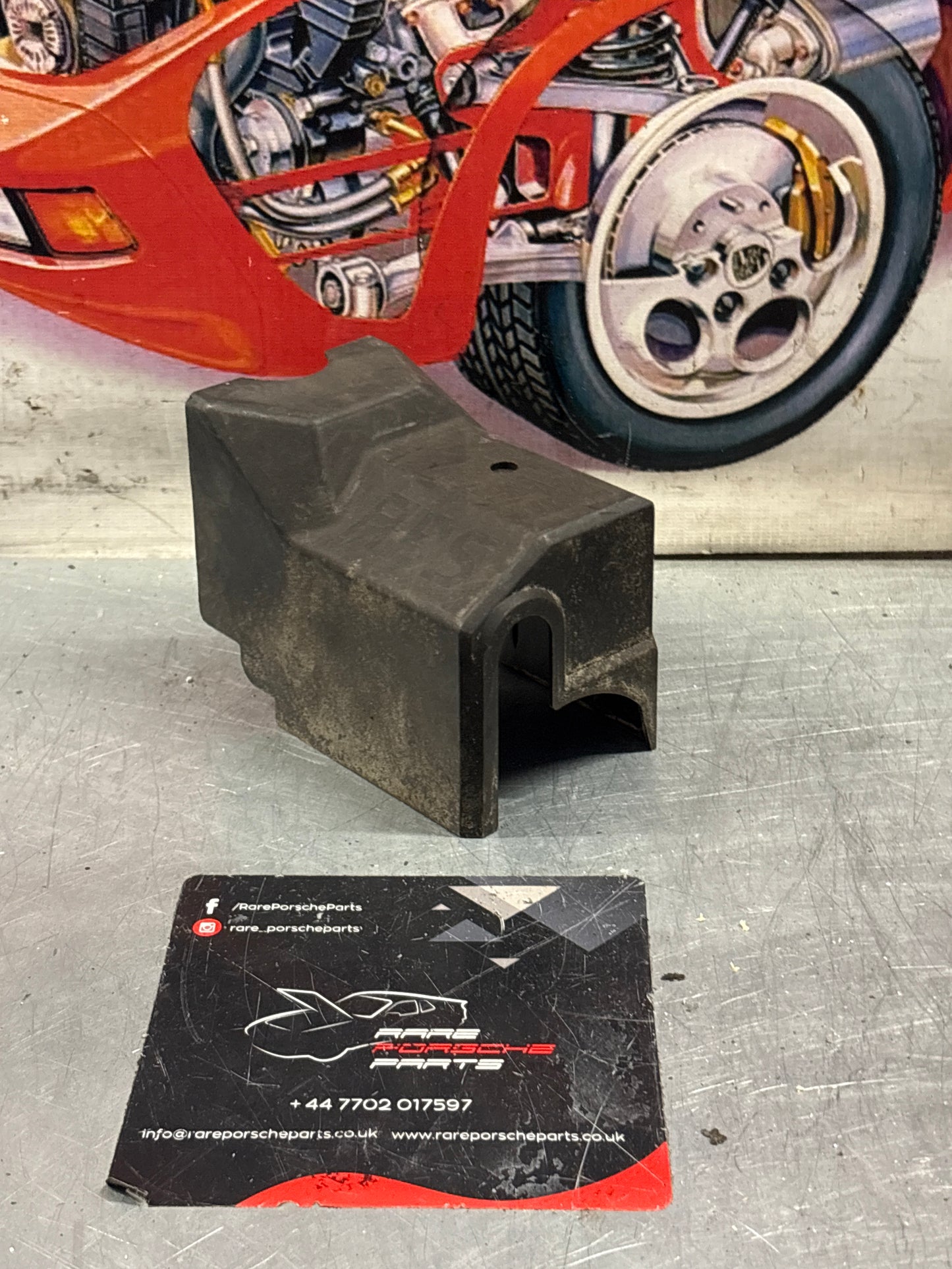 Porsche 928/944/968 ABS pump cover, used 92835596001