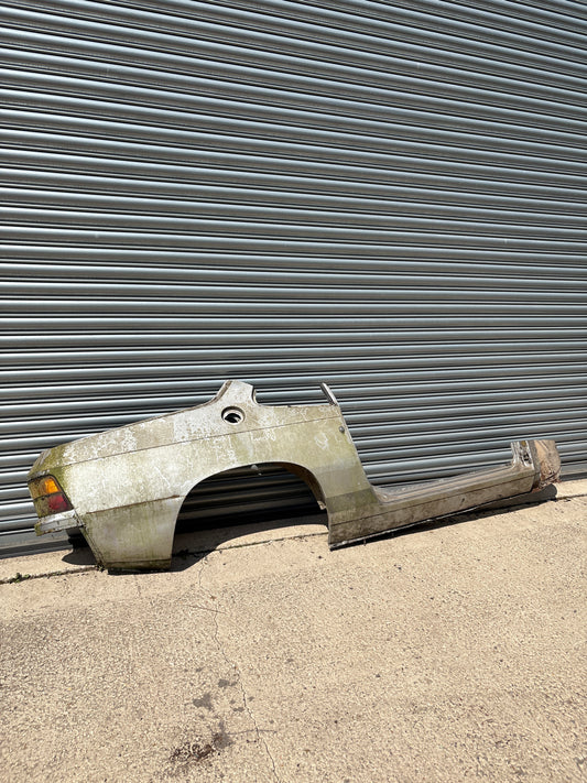 Porsche 924 right side cut, rear fender with sill