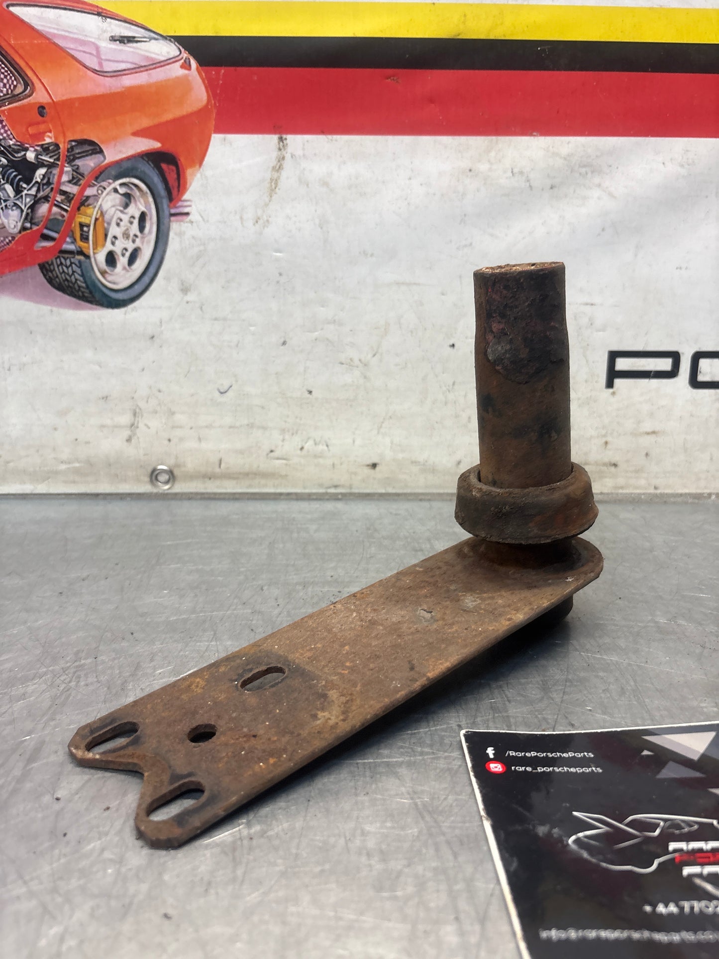 Porsche 924 76-79 left trailing arm, used 113511205B