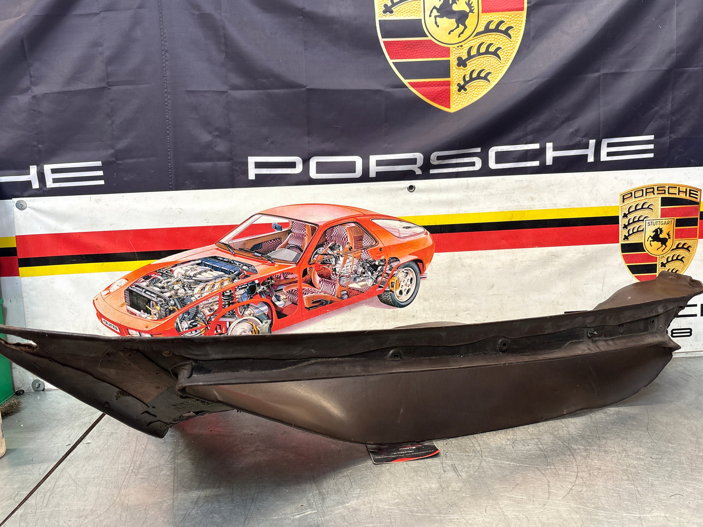 Porsche 928 early left side lower side trim panel, without loudspeaker, brown used 92855502102