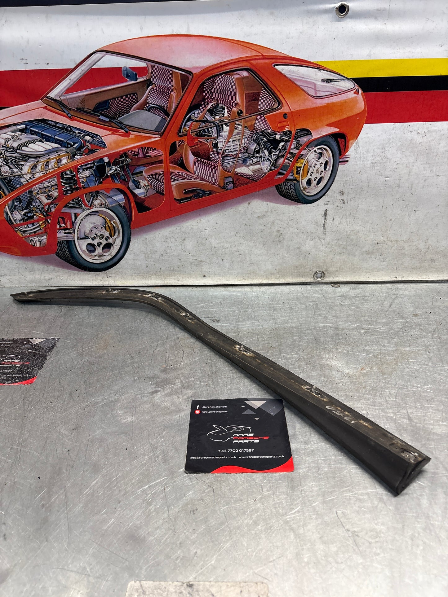 Porsche 944 rear left spoiler, used 93751255700