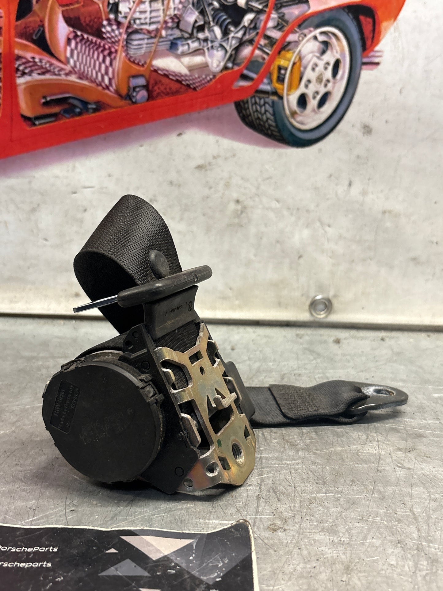Porsche 911 996 rear right seatbelt, used 99680303601