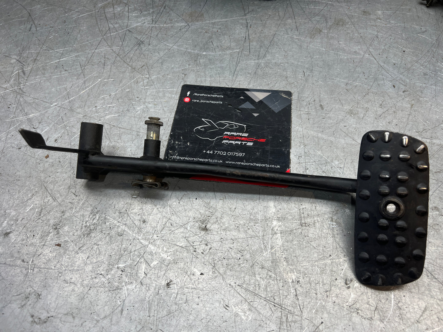 Porsche 928 brake pedal, used 92742350104