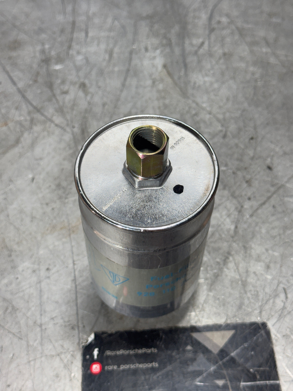 Porsche 928 Genuine Porsche Fuel Filter. 92811025300- NOS