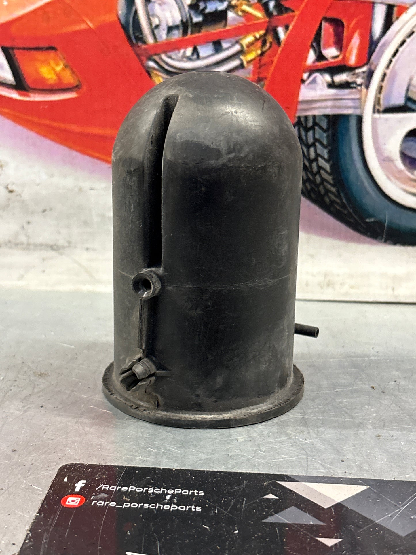 Porsche 944 (1986-1991) Vacuum Reservoir without Bracket 94557380800 / 049129808A used