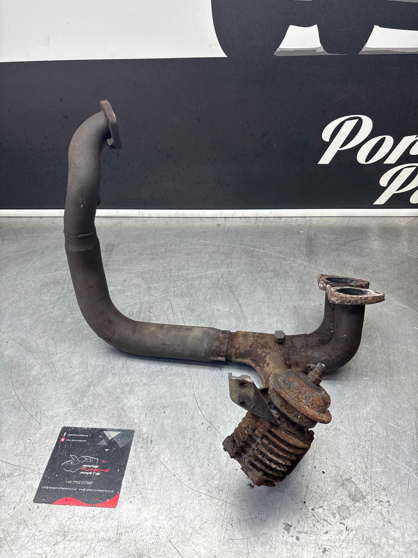 Porsche 944 Turbo exhaust cross over pipe 95111109615, used