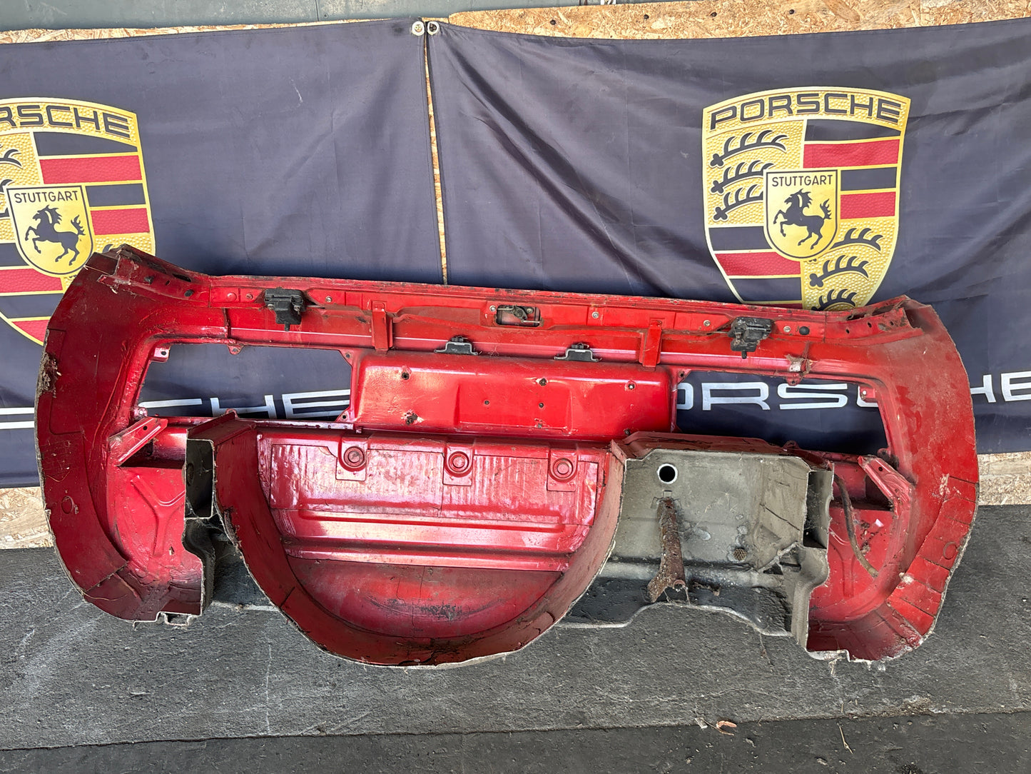 Porsche 924 rear end cut 94450303701, used
