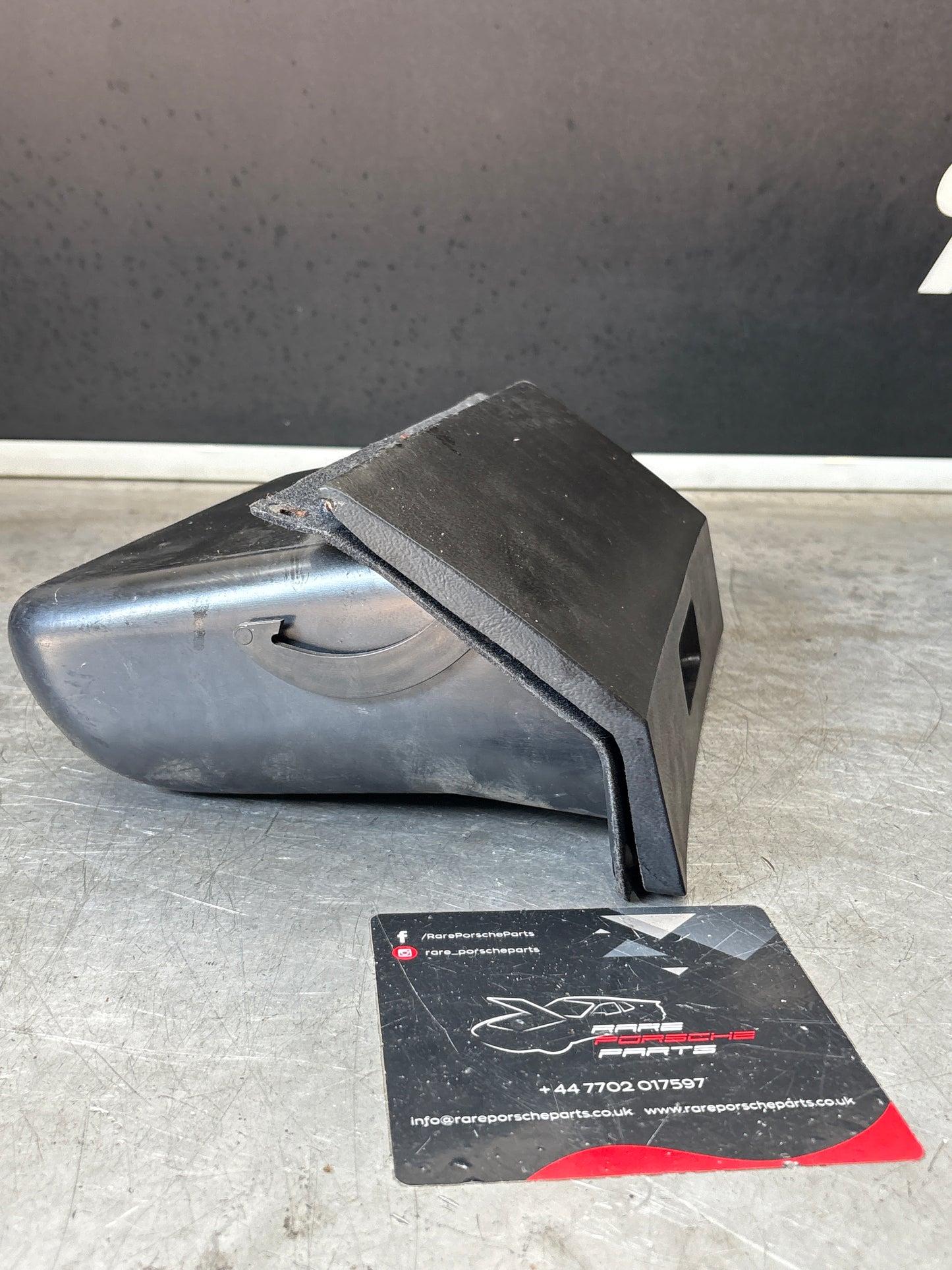 Porsche 924 glovebox with black door, used 477857095