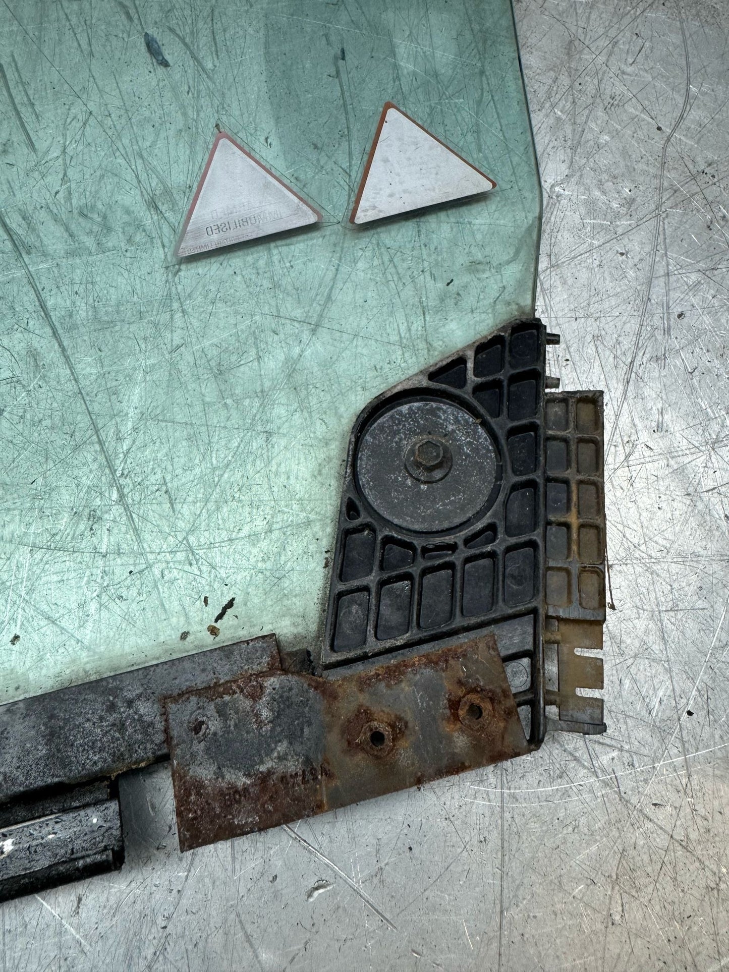 Porsche 944 S2 Cabriolet/ Convertible front door glass right side 94154290410 used