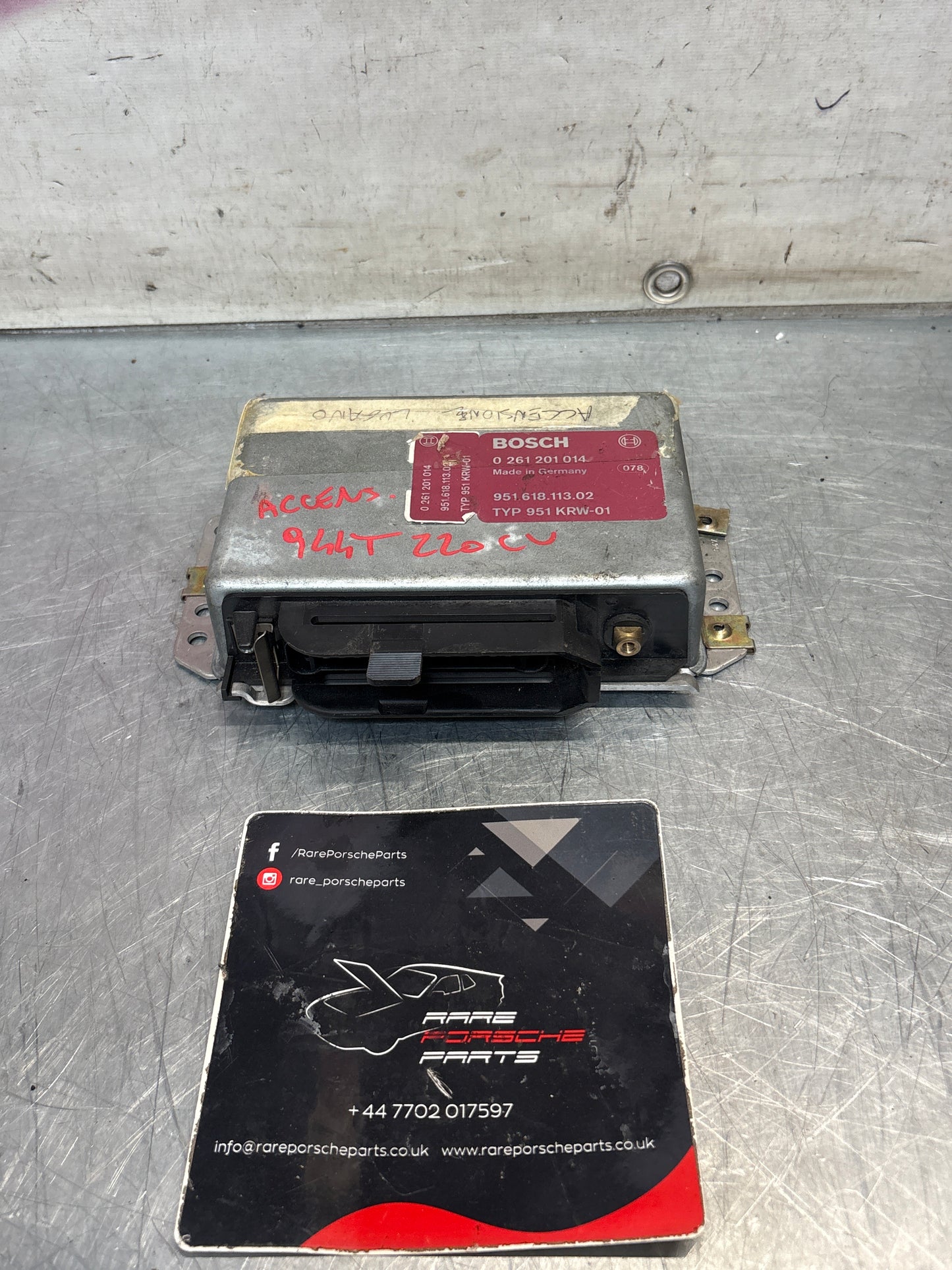 Porsche 944 Turbo 951 ECU Bosch 95161811302 / 0261201014, usata