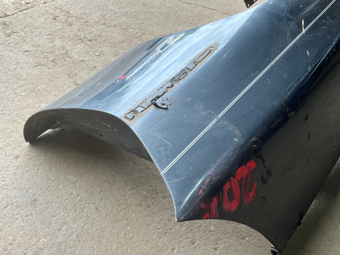 Porsche 928 -87 front left wing, 92850301103 used