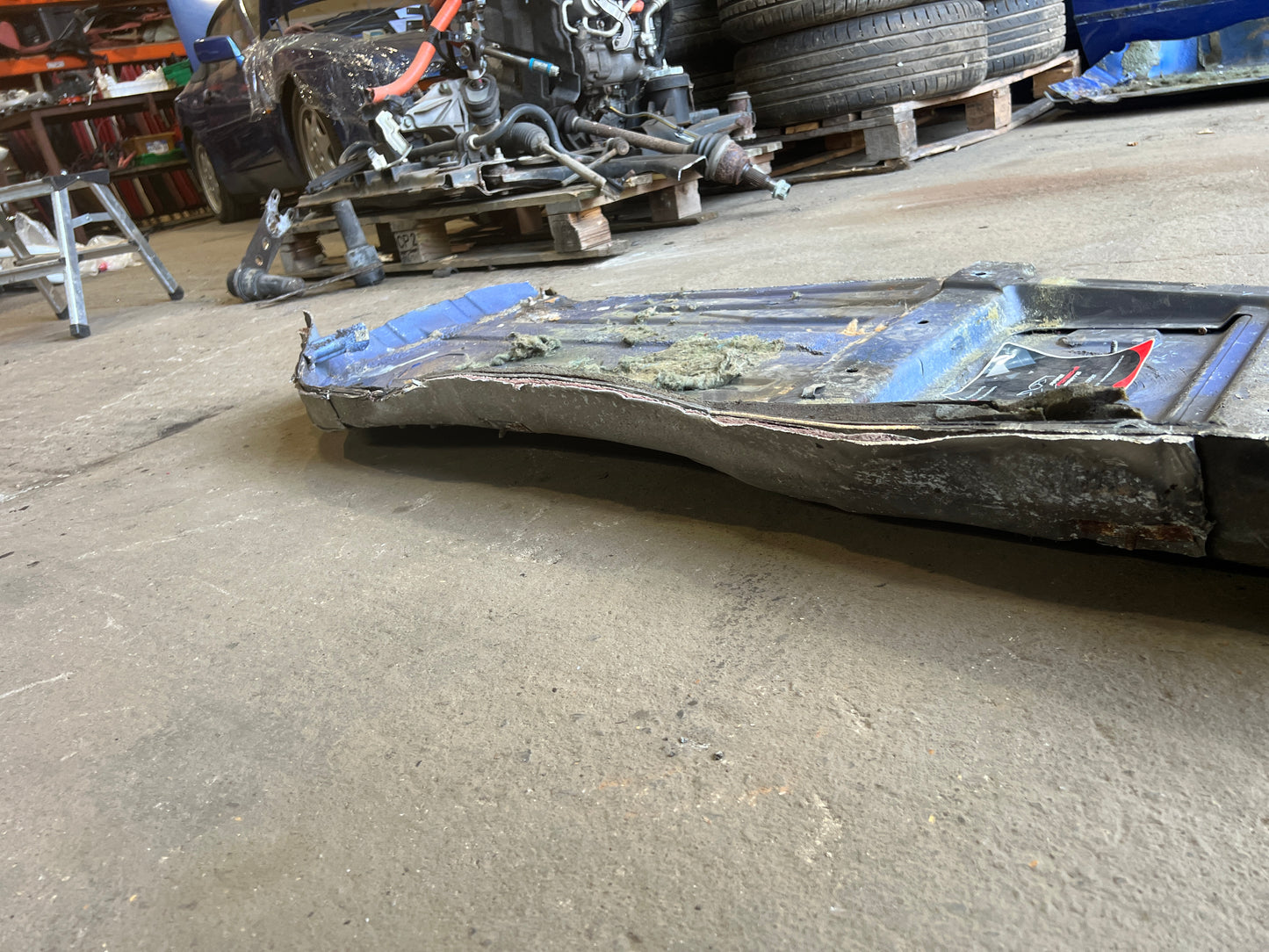 Porsche 944 S2 floor pan left  side 94450150100 spares or repair RHD