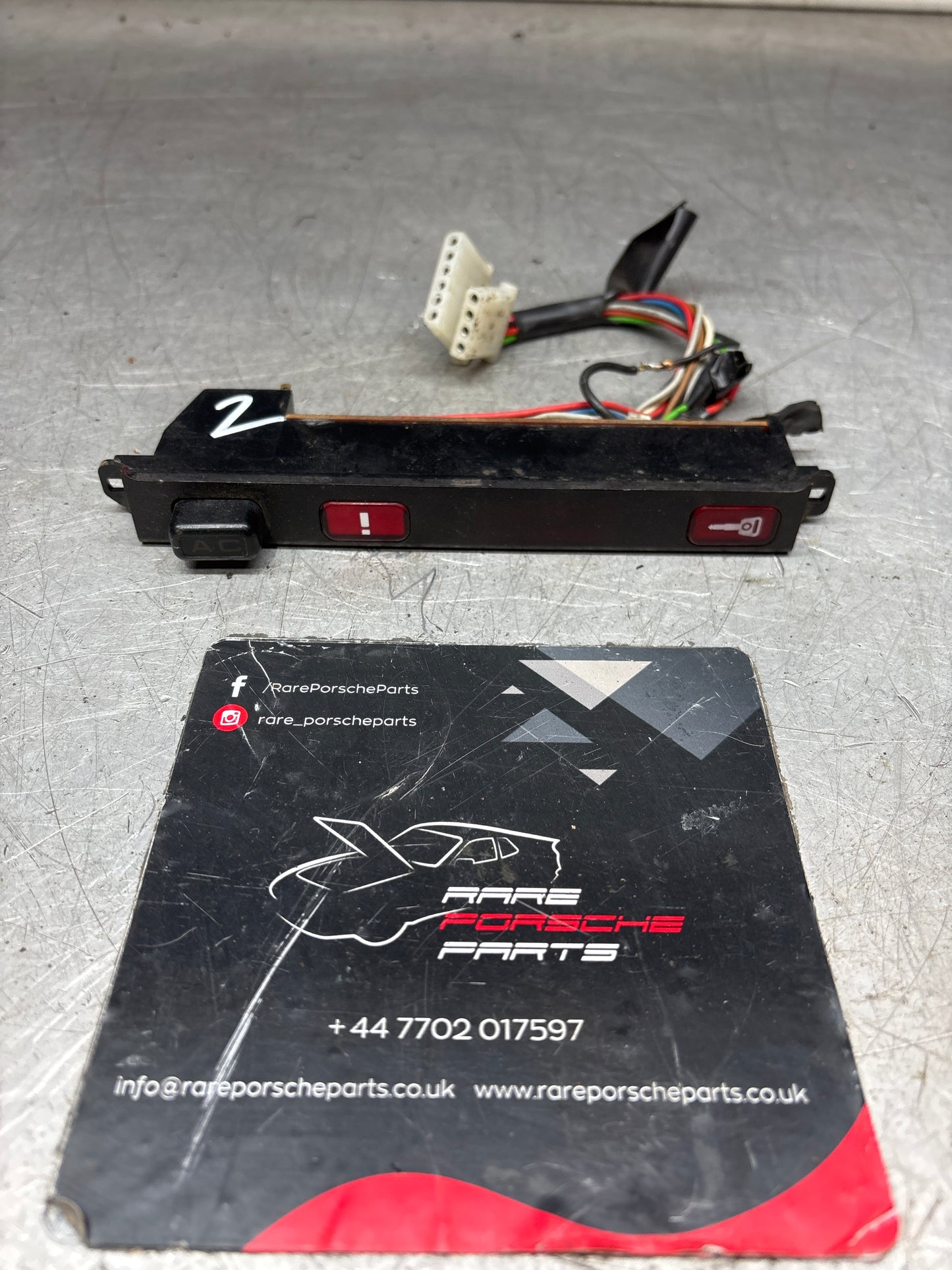 Porsche 928 front center dash panel 92864160915 used