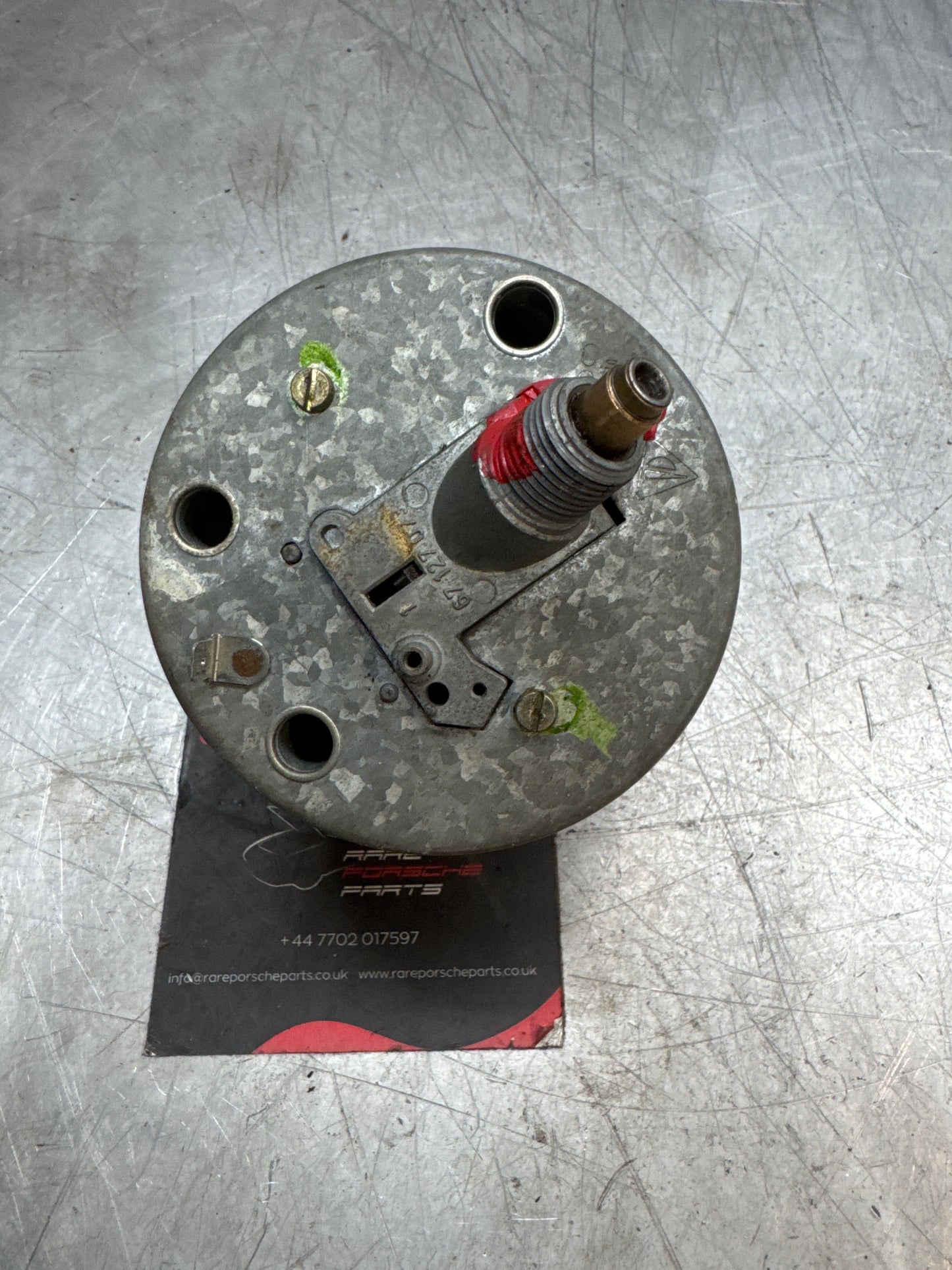 Porsche 924 MPH Speedometer showing 40549, 477 957 023 E / 477957023E used